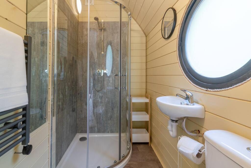 Вілла Apple - Luxury Cabin In The Cotswolds Alderton  Екстер'єр фото